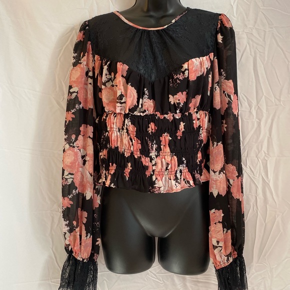 Free People Black and Pink Lace top - Picture 2 of 15